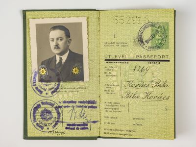 Kovács Béla kisgazdapárti politikus útlevele az Országgyűlési Múzeum állandó kiállításán.