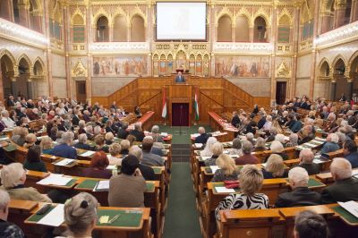 Aranybulla 800 történettudományi konferencia – Freund Tamásnak, a Magyar Tudományos Akadémia ​​​​​​​elnökének megnyitóbeszéde, 2022. október 26.