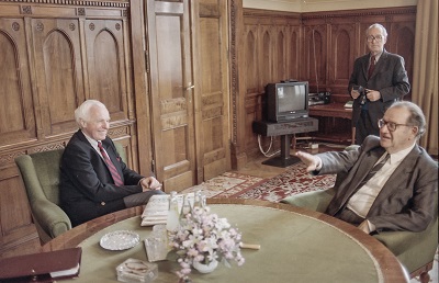 Tom Lantos és Szabad György találkozója 1990. november 19-én.