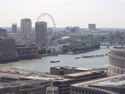London városközpontja a Szent Pál katedrális kupolájáról, 2006. augusztus 9.