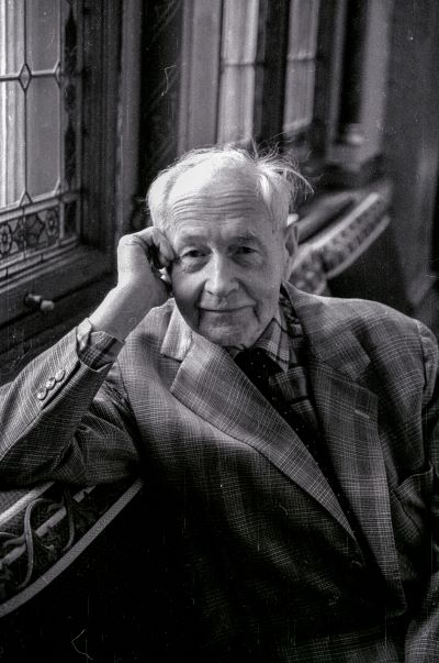 Kéri Kálmán nyugállományú vezérezredes, az MDF egykori országgyűlési képviselője az Országgyűlés plenáris ülésének szünetében, 1991-ben