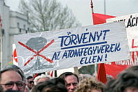 A Munkáspárt május elsejei nagygyűlése a Hősök terén, 1997