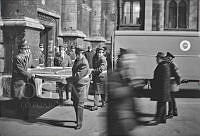 A koronázási palást megérkezése, 1978