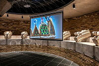 A Szent Korona az Országházban című kiállítás részlete az Országház Kőtárában, 2024