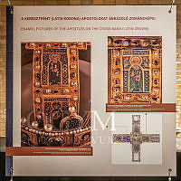 A Szent Korona az Országházban című kiállítás részlete az Országház Kőtárában, 2024