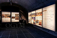 A Szent Korona az Országházban című kiállítás részlete az Országház Kőtárában, 2024