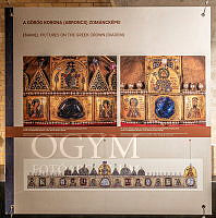 A Szent Korona az Országházban című kiállítás részlete az Országház Kőtárában, 2024