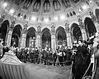 Az Egyesült Államokból hazatért magyar Szent Korona az Országházban, 1978