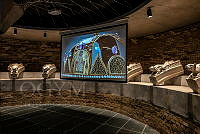 A Szent Korona az Országházban című kiállítás részlete az Országház Kőtárában, 2024